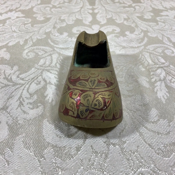 Vintage Brass Shoe Ashtray for One - Picture 6 of 11